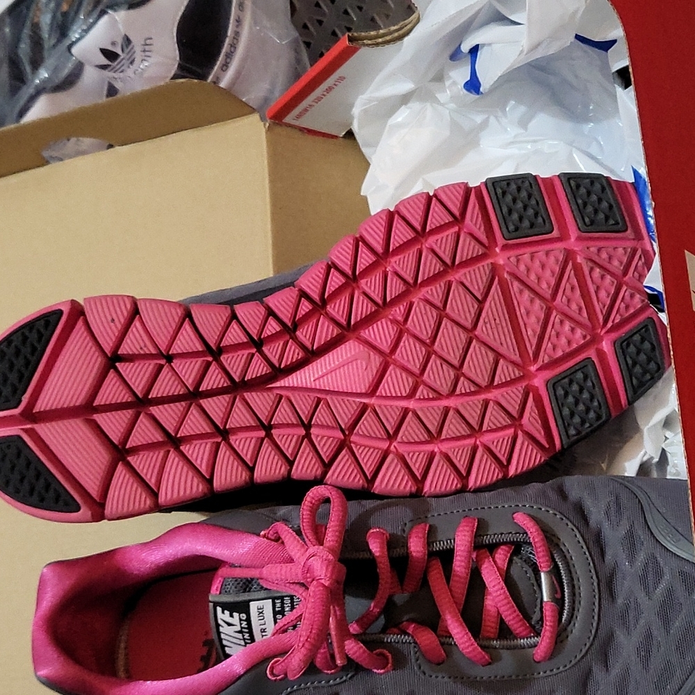 Nike Free - Picture 3 of 3
